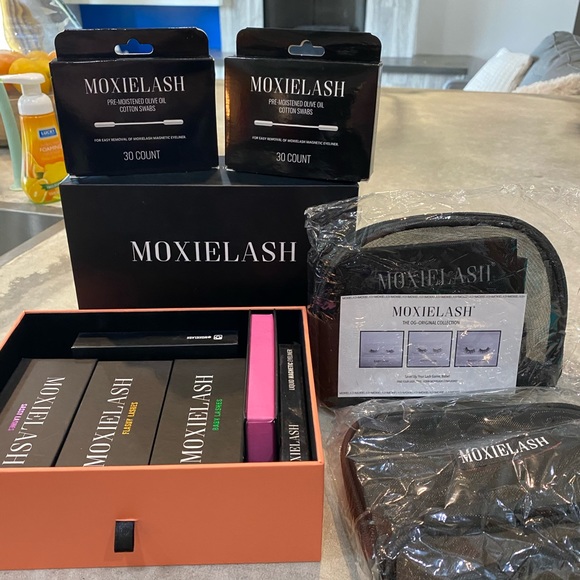 Moxie magnetic lashes BRAND NEW - Picture 2 of 2